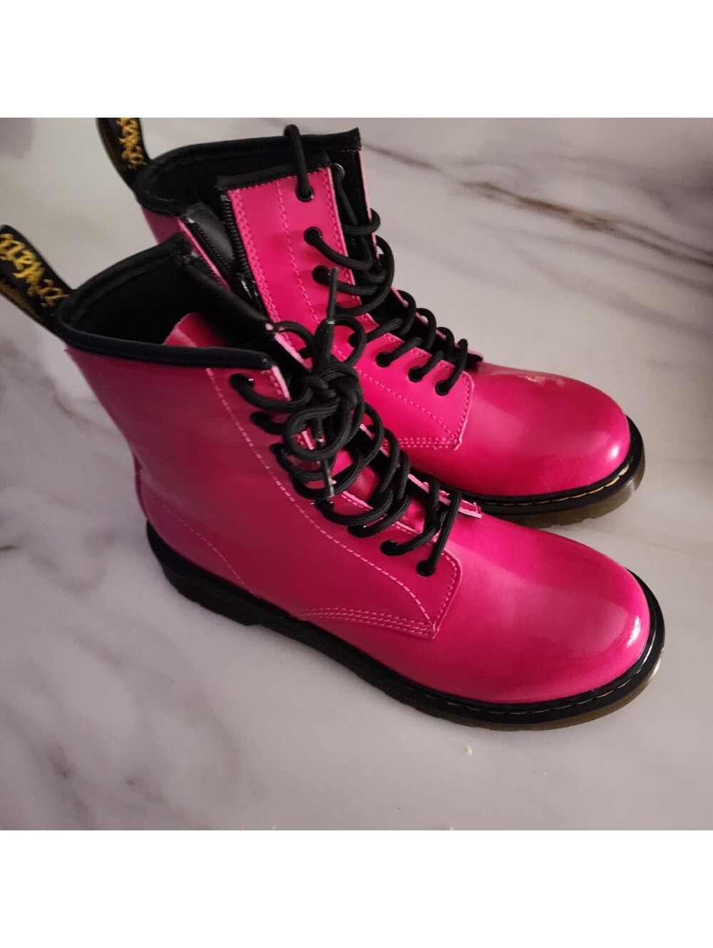 NIB Dr Martens 1460 Y Hot Pink Patent Leather Boots Youth US 5 EU 37